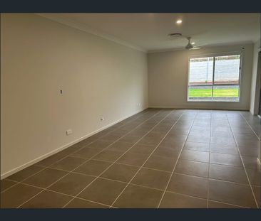 1/72 Wicklow Road, Chisholm, NSW 2322 - Photo 4