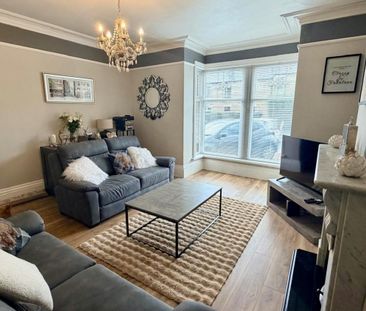 4 bedroom House To Let - Photo 4