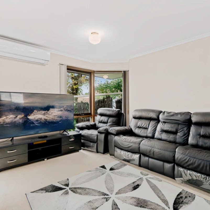 2 Bed, 1 Bath - Photo 1