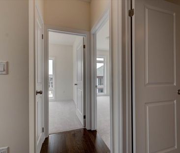 For Lease - 22 Griffith Street, Aurora, Ontario - Photo 1