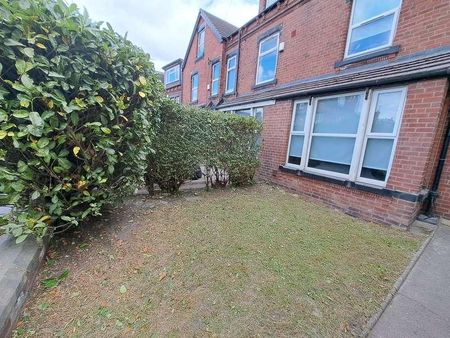 Lucas Place, Woodhouse, Leeds, LS6 - Photo 5
