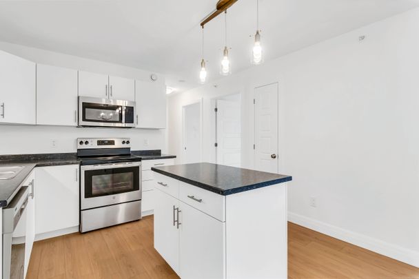 90 Runneymeade, E1B0W7, Riverview - Photo 1