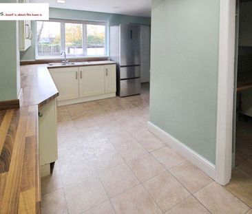 3 bedroom semi-detached house to rent - Photo 6