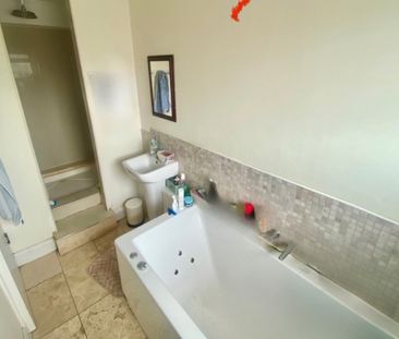 3 bed maisonette to rent in Park Street, St. Albans, AL2 - Photo 1