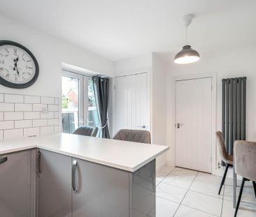 3 bedroom terraced house to rent - Photo 4