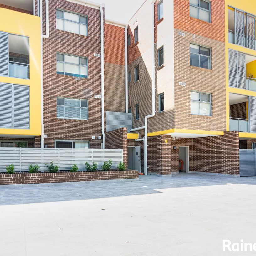 Immaculate 2 Bedroom Apartment in Guildford - Photo 1