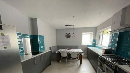 8 bedroom terraced house to rent - Photo 4