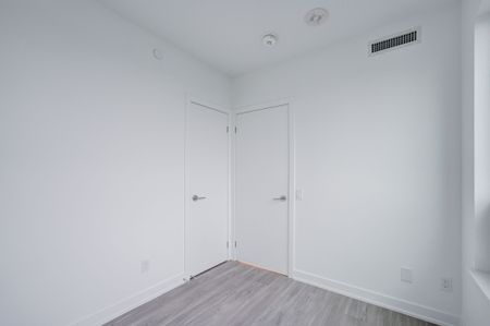 For Lease - 8 Wellesley Street Unit# 5611, Toronto, Ontario - Photo 2