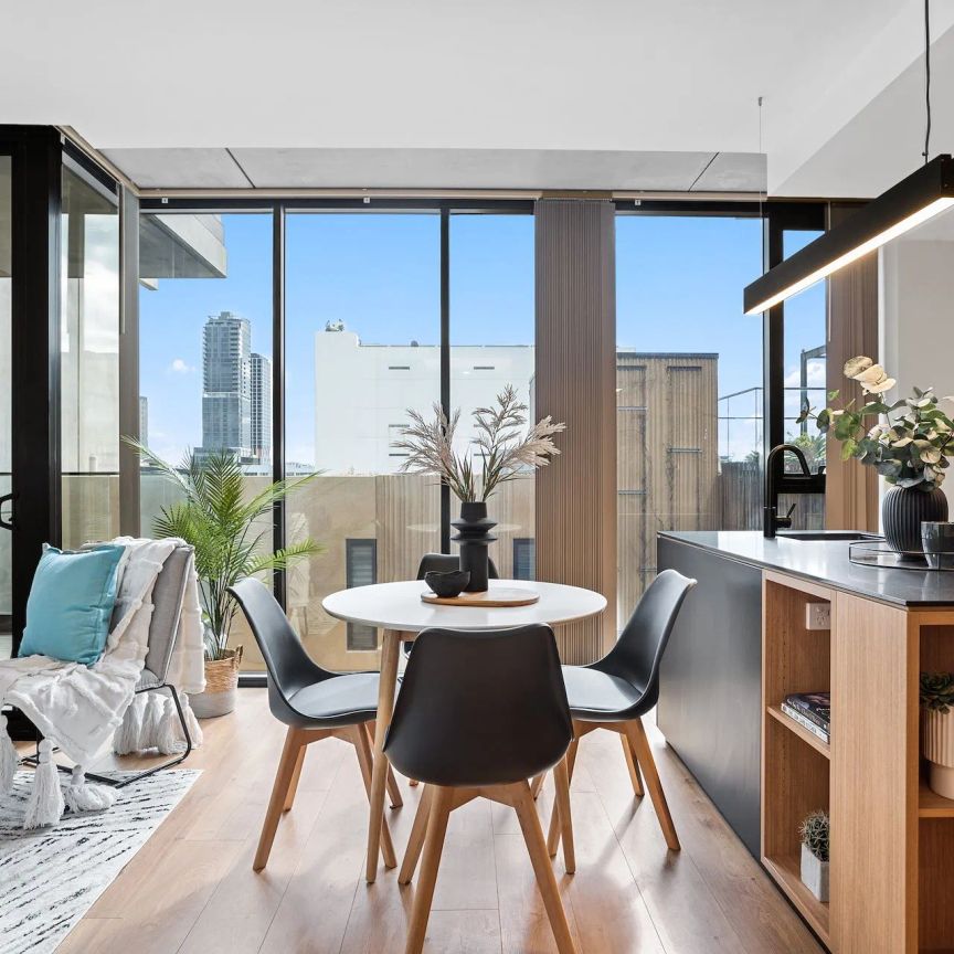 Executive Fully Furnished Apartment Living Style in Adelaide CBD - Photo 1