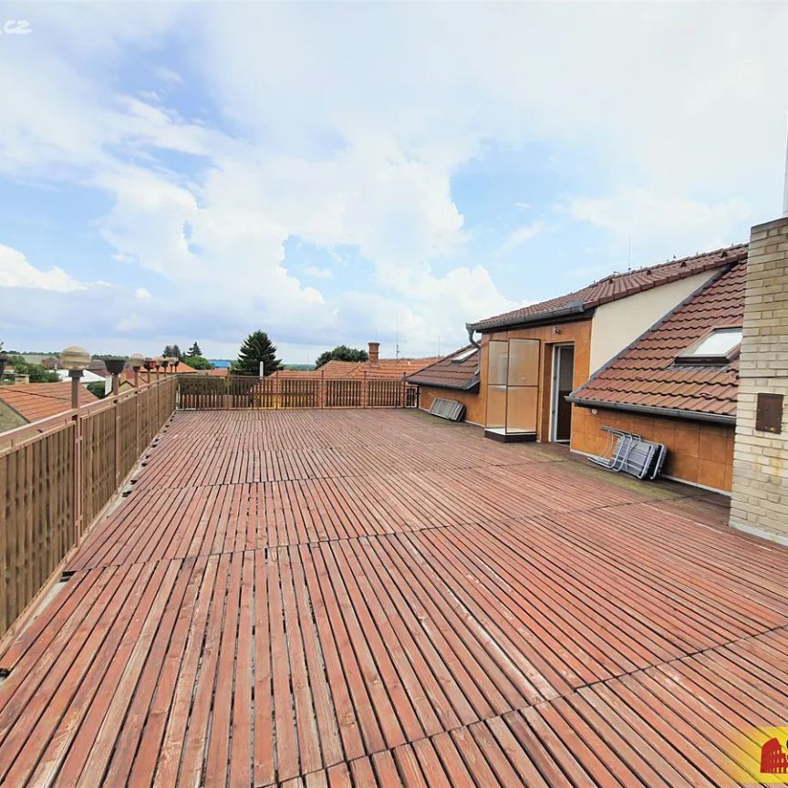 Pronájem bytu 2+kk 64 m² - Photo 1