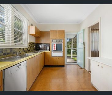 Stunning waterviews in Sylvania.Amazing Views in Premier Location - Photo 2