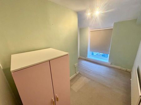 4 bedroom terraced house to rent - Photo 5