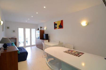 Avinguda Grècia - Photo 2