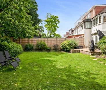 3 Bedroom Flat To Let - Photo 1