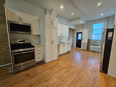 For Lease - 437 Spadina Avenue Unit# 2, Toronto, Ontario - Photo 4