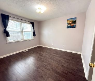 For Lease - 157 Sussex Avenue, Richmond Hill, Ontario - Photo 6
