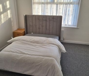 Room in a Shared House, Parthenon Drive, L11 - Photo 5