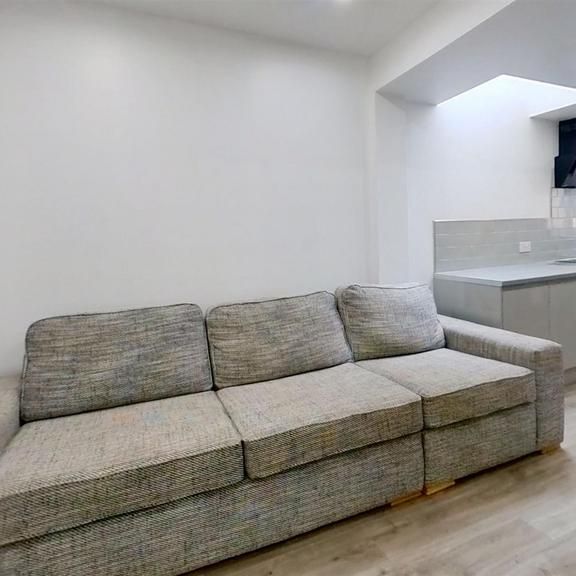 5 bedroom house to rent - Photo 1