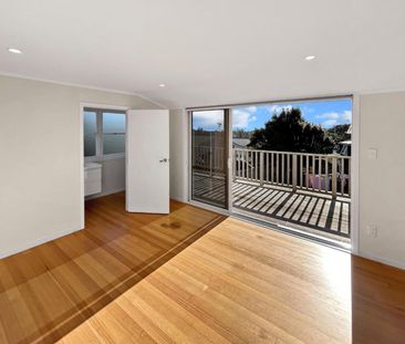 Coastal Living in the Heart of Manly - Photo 6