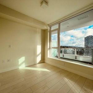 River District year old 1 bedroom / 1 bathroom plus den highrise - Photo 2