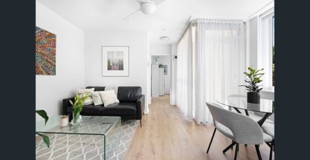 Bright and Stylish Apartment in Prahran - Photo 4