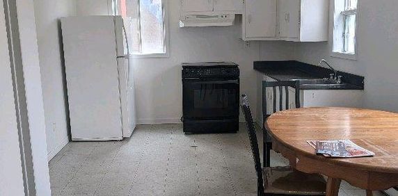 grand 2 1\2 - Photo 2