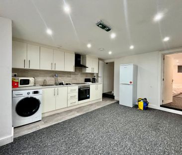 1 bedroom flat to rent - Photo 4