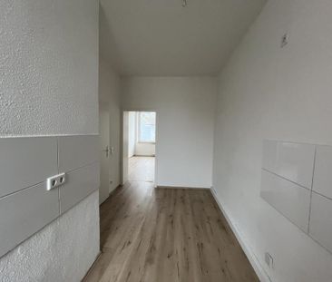 Schöner Wohnen in Herne! Moderne und helle 2-Zimmer-Wohnung zu verm... - Photo 2