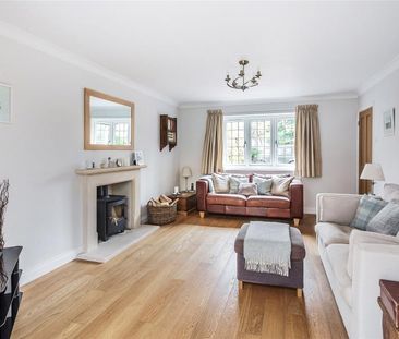 Grange Road, Woking - 4 bedrooms Property for lettings - Seymours - Photo 3