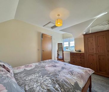 2 bedroom semi-detached house to rent - Photo 6