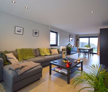 VOLLEDIG INSTAPKLARE NIEUWBOUWWONING MET ZONNEPANNELEN - Photo 1