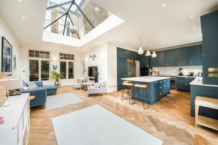 Lewisham Park, Lewisham, SE13 - Photo 2