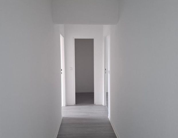 Charmante 3-Zimmer-Wohnung mit Balkon in Garbsen zu sofort ! - Photo 1