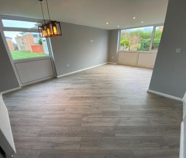 3 bedroom terraced house to rent - Photo 1