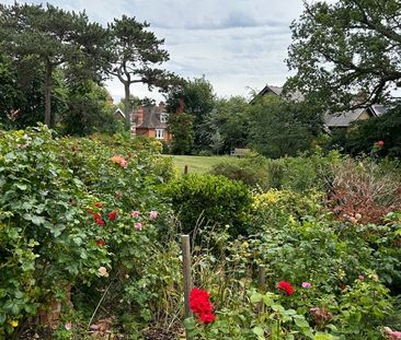 2 Bed Flat, Edge Hill Court, SW19 - Photo 6