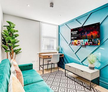 1 bedroom in a house share to rent - Photo 1