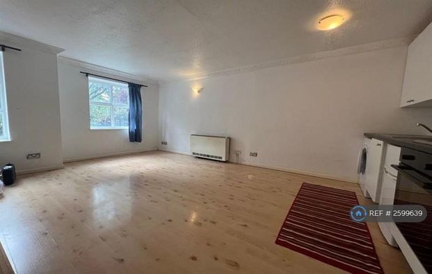 1 bedroom flat to rent - Photo 1