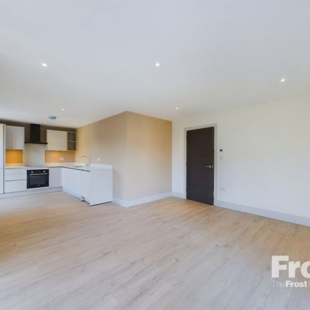 Chaucer Road, Ashford, Surrey,TW15 - Photo 1