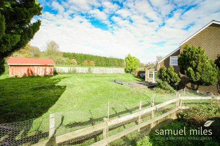 3 bedroom semi-detached house to rent - Photo 5