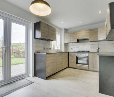 3 bedroom detached house to rent - Photo 5