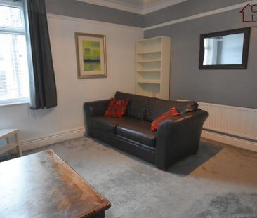 4 bedroom end of terrace house to rent - Photo 3