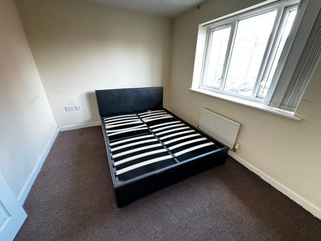 Dudley Road, Blakenhall , Wolverhampton - Photo 2