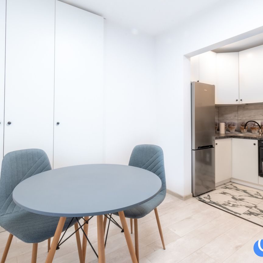 24 m² | Jasne | Studio | Rondo Hipokratesa - Zdjęcie 1