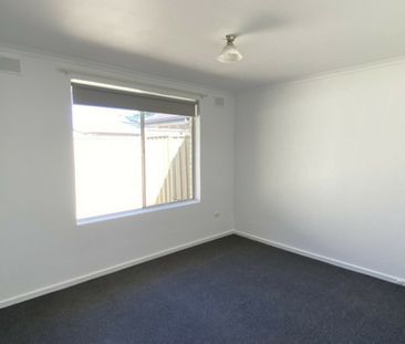 5/20A Cookes Road, Windsor Gardens SA, Belconnen - Photo 2