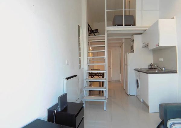 Calle de Antonio Zamora, Madrid, Community of Madrid 28011