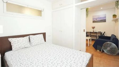 Carrer de la Lluna, Barcelona, Catalonia 08001 - Photo 5