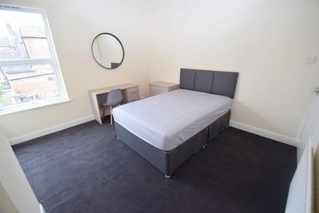 3 bedroom house share to rent - Photo 2