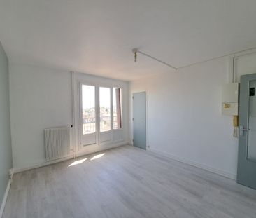 Location Appartement 2 pièces 34m² TROYES 10000 - Photo 1