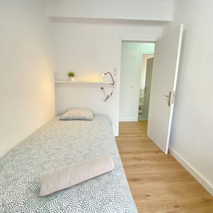 Calle Sierra de Monchique, Madrid, Community of Madrid 28053 - Photo 1