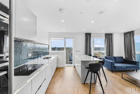 3 bedroom flat to rent - Photo 4